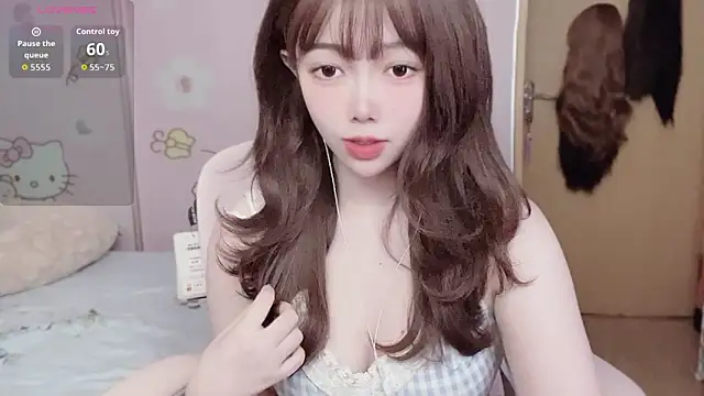 Una 2026 online show from 06.04.26