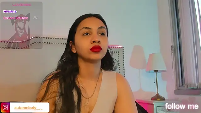 Snapshot of jade_chers chatting on 06.15.26 jade chers online show from 06.15.26