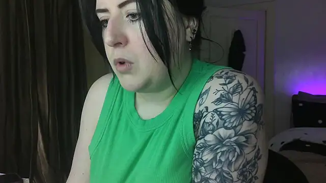 LucyLou31 online show from 08.02.26