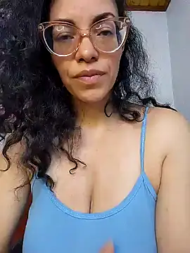Snapshot of LUCI_LOVE chatting on 12.23.24 LUCI LOVE online show from 12.23.24