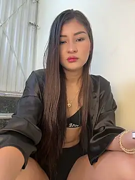 Snapshot of Aylin-fire chatting on 06.02.26 Aylin-fire online show from 06.02.26