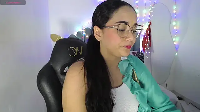 farah samira online show from 06.24.26