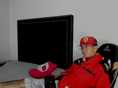 LoganNRose online show from 07.21.26