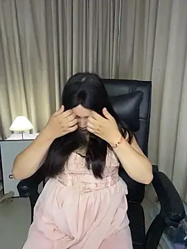 Luckysisi-s online show from 06.04.26