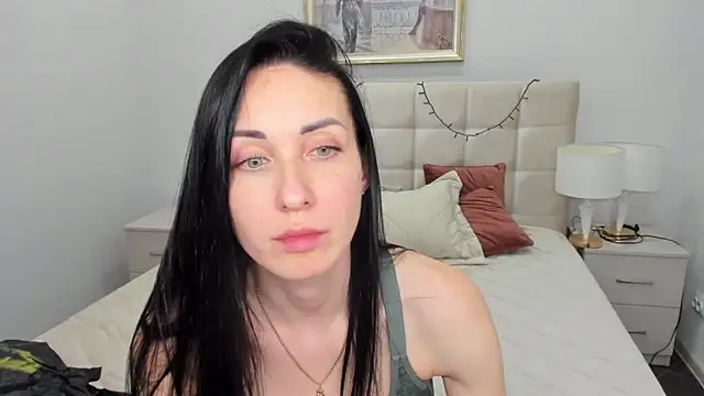 Snapshot of BouncySweety chatting on 01.13.25 BouncySweety online show from 01.13.25