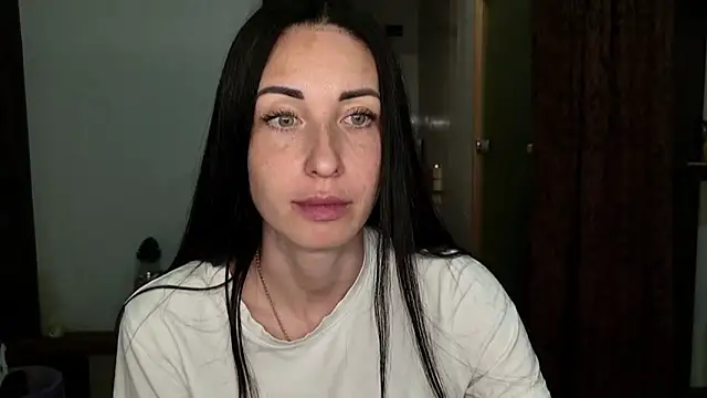 Snapshot of BouncySweety chatting on 09.20.25 BouncySweety online show from 09.20.25