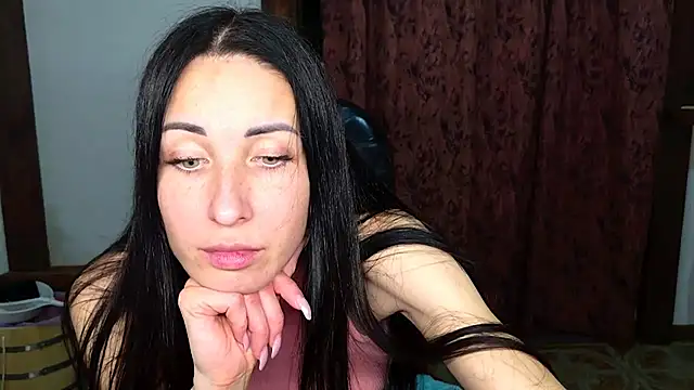 Snapshot of BouncySweety chatting on 10.26.25 BouncySweety online show from 10.26.25