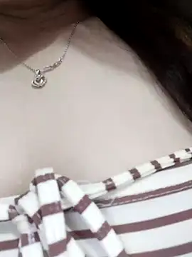 YoenLyy online show from 06.03.26