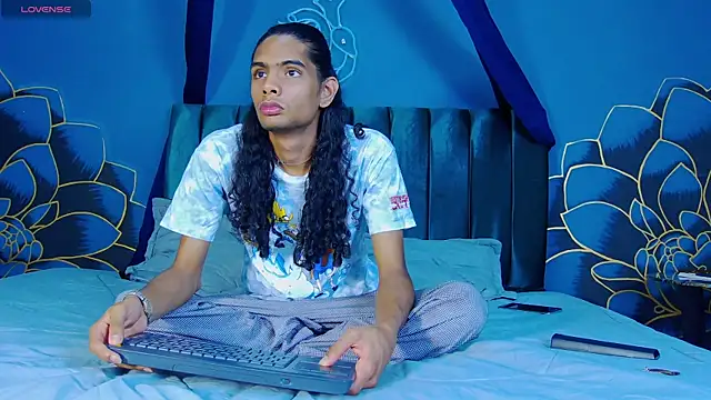 Snapshot of maxi_max0 chatting on 07.01.26 maxi max0 online show from 07.01.26