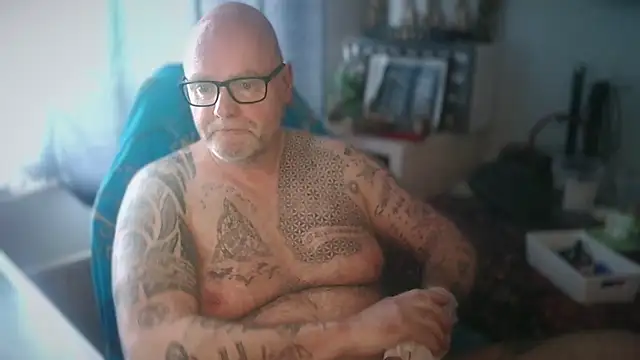 Snapshot of Tattooed_Dilf_01 chatting on 05.31.26 Tattooed Dilf 01 online show from 05.31.26
