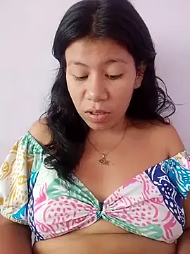 Snapshot of Guachilanga chatting on 06.23.26 Guachilanga online show from 06.23.26