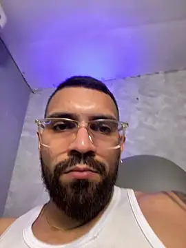 Snapshot of RoccoSaenz chatting on 06.08.26 RoccoSaenz online show from 06.08.26