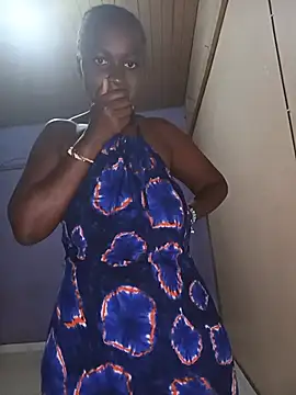 Snapshot of Ebonylouisa chatting on 07.02.26 Ebonylouisa online show from 07.02.26
