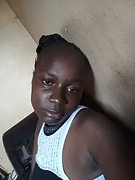Snapshot of Ebonylouisa chatting on 07.16.26 Ebonylouisa online show from 07.16.26