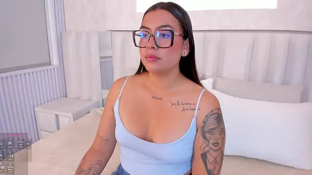 Snapshot of barbara_luxx chatting on 05.29.26 barbara luxx online show from 05.29.26
