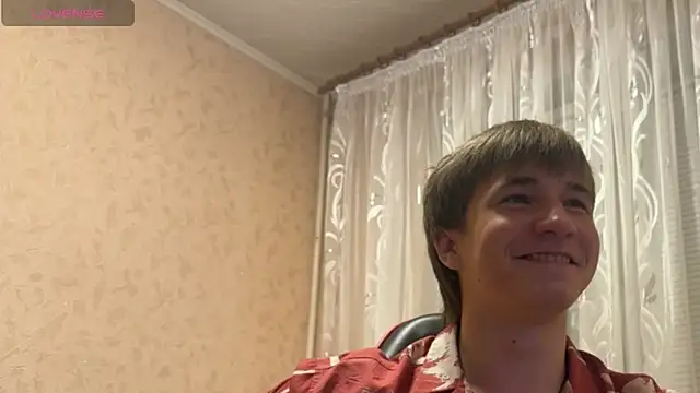 Snapshot of Goolden_Flaash chatting on 05.25.26 Goolden Flaash online show from 05.25.26