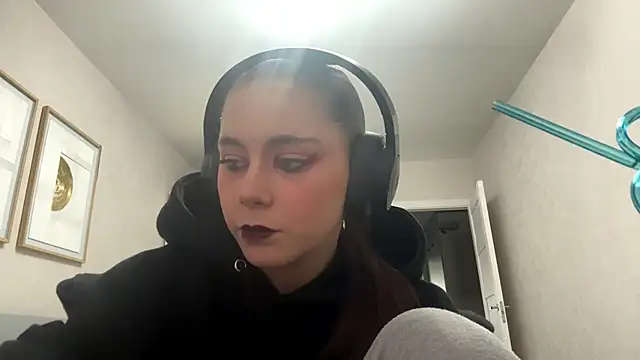 Snapshot of elfLiana chatting on 06.01.26 elfLiana online show from 06.01.26