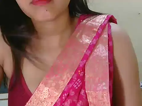 Snapshot of Himanshi_Singh chatting on 07.28.26 Himanshi Singh online show from 07.28.26