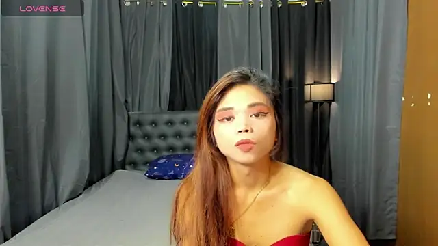 Snapshot of Valentina_lust chatting on 05.31.26 Valentina lust online show from 05.31.26