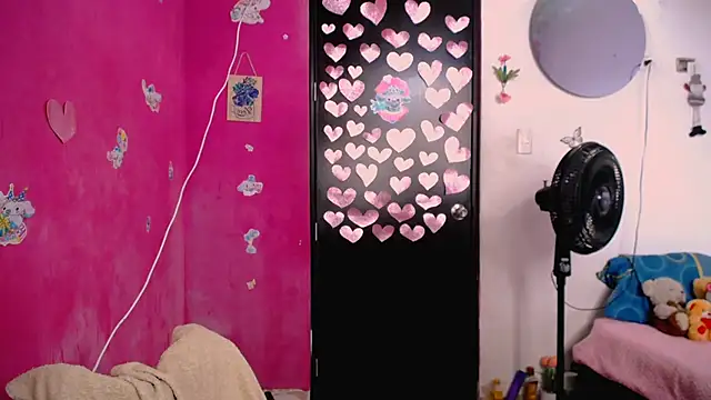 Snapshot of luna_ass12 chatting on 06.30.26 luna ass12 online show from 06.30.26