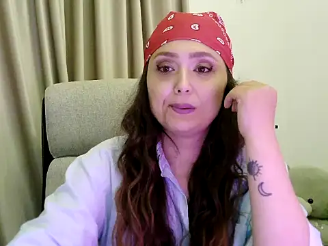 Lola Creolla online show from 06.02.26