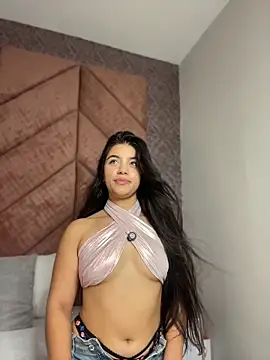 Snapshot of Amel_Rosse chatting on 06.07.26 Amel Rosse online show from 06.07.26