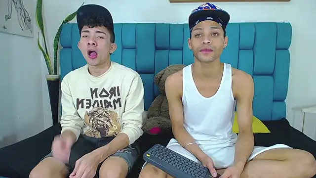 STRANGER BOYS online show from 06.19.26