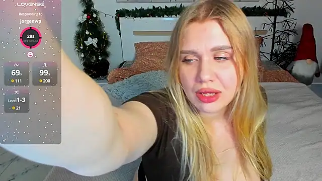 Sky BlondeX online show from 12.26.24