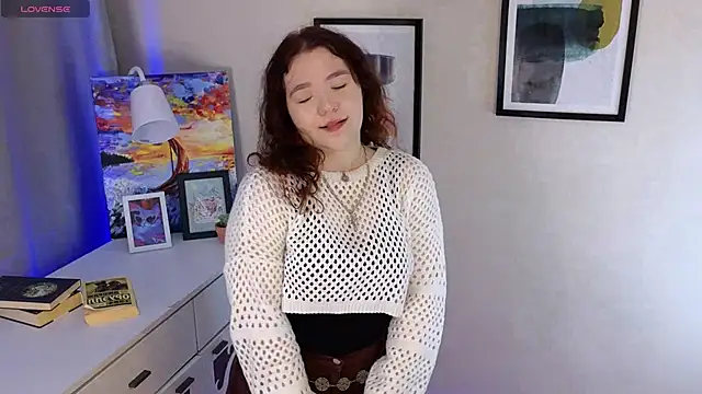 Snapshot of Angela_Adams_ chatting on 06.12.26 Angela Adams online show from 06.12.26