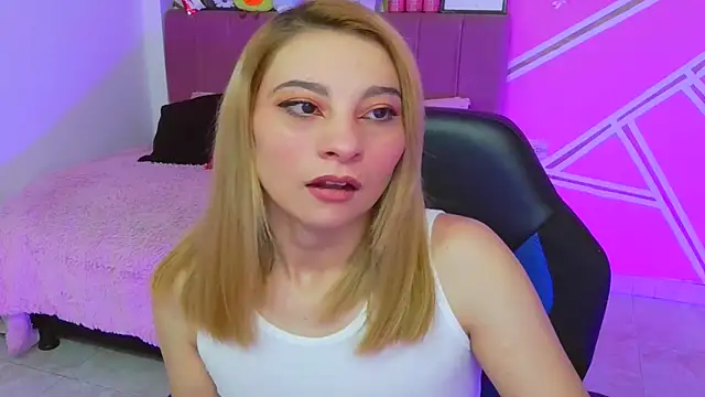 Snapshot of Barbie__sweet chatting on 06.03.26 Barbie sweet online show from 06.03.26