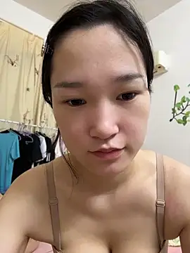 Snapshot of yi01 chatting on 06.01.26 yi01 online show from 06.01.26
