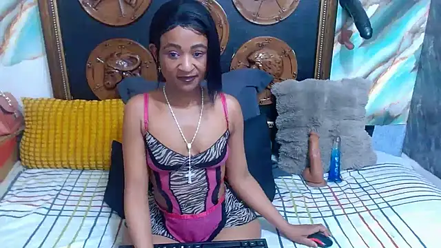 GoldenBigAssCurvy1 online show from 06.03.26
