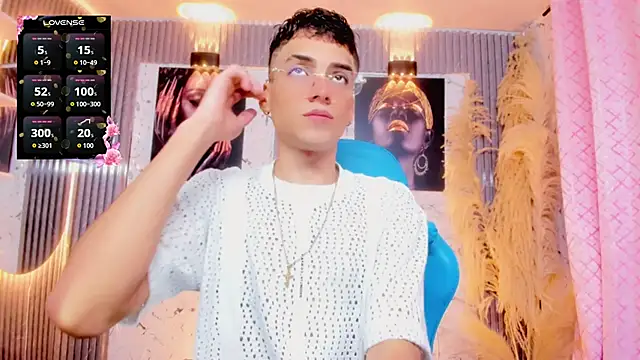 latino boyy  online show from 05.28.26