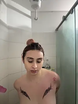 Snapshot of Sophia_LuxxX chatting on 07.17.26 Sophia LuxxX online show from 07.17.26