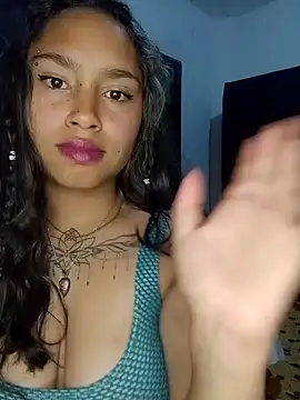 Snapshot of Evangeline_Salas chatting on 05.31.26 Evangeline Salas online show from 05.31.26