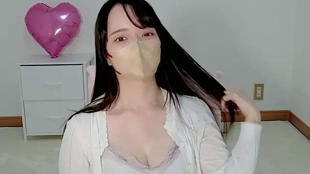 Snapshot of Hikari__o00 chatting on 07.18.26 Hikari o00 online show from 07.18.26