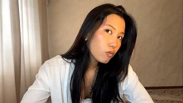 Snapshot of AikoHokonu chatting on 07.18.26 AikoHokonu online show from 07.18.26