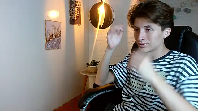 Snapshot of Marcoviolet chatting on 06.11.26 Marcoviolet online show from 06.11.26