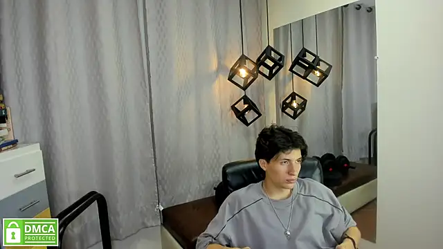 Snapshot of Marcoviolet chatting on 07.18.26 Marcoviolet online show from 07.18.26
