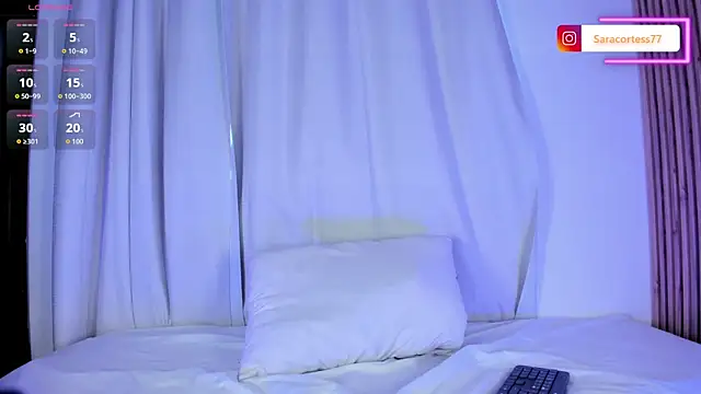 Snapshot of Saracortess chatting on 07.15.26 Saracortess online show from 07.15.26