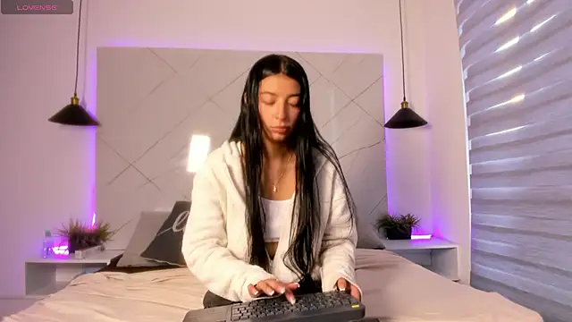 SARAH COLLENS  online show from 07.20.26