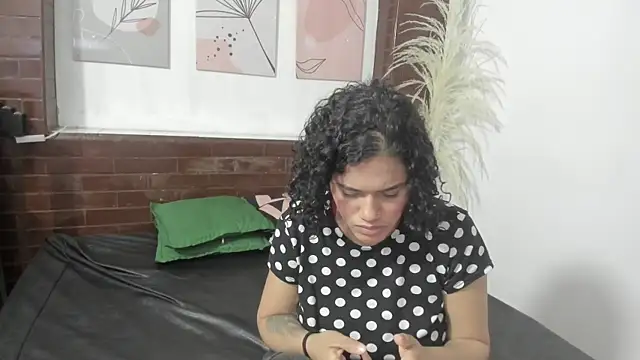 Snapshot of Atenajb_ chatting on 07.18.26 Atenajb online show from 07.18.26