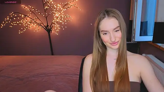 AlisaFoxis online show from 07.06.26