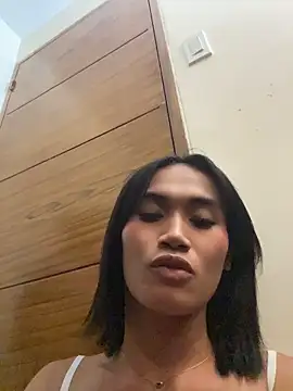 Snapshot of bigcock_janine chatting on 06.17.26 bigcock janine online show from 06.17.26