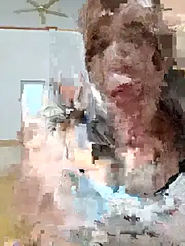 Snapshot of -Maya-a chatting on 06.28.26 -Maya-a online show from 06.28.26