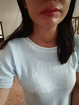 Snapshot of -Maya-a chatting on 07.19.26 -Maya-a online show from 07.19.26