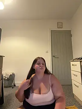 Snapshot of LillyMaexx chatting on 06.10.26 LillyMaexx online show from 06.10.26