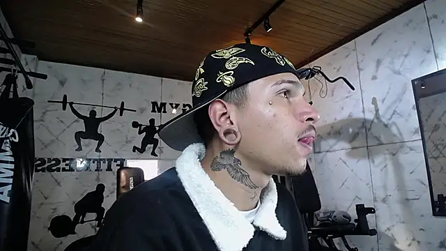 Valentino Knox online show from 06.02.26