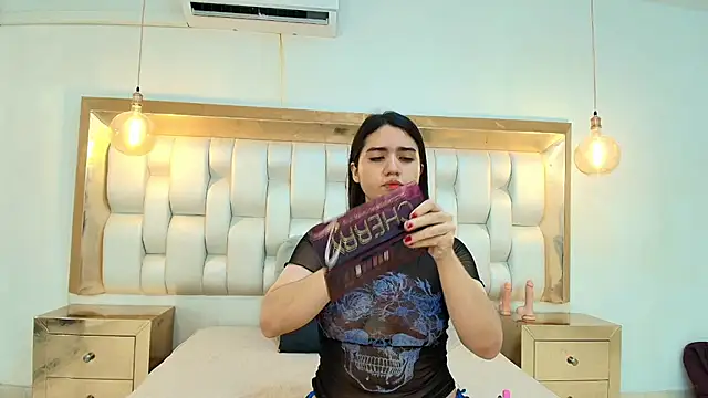 LizzyRaven online show from 06.27.26