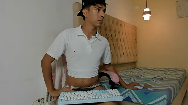 Snapshot of Samir_19XX chatting on 07.10.26 Samir 19XX online show from 07.10.26